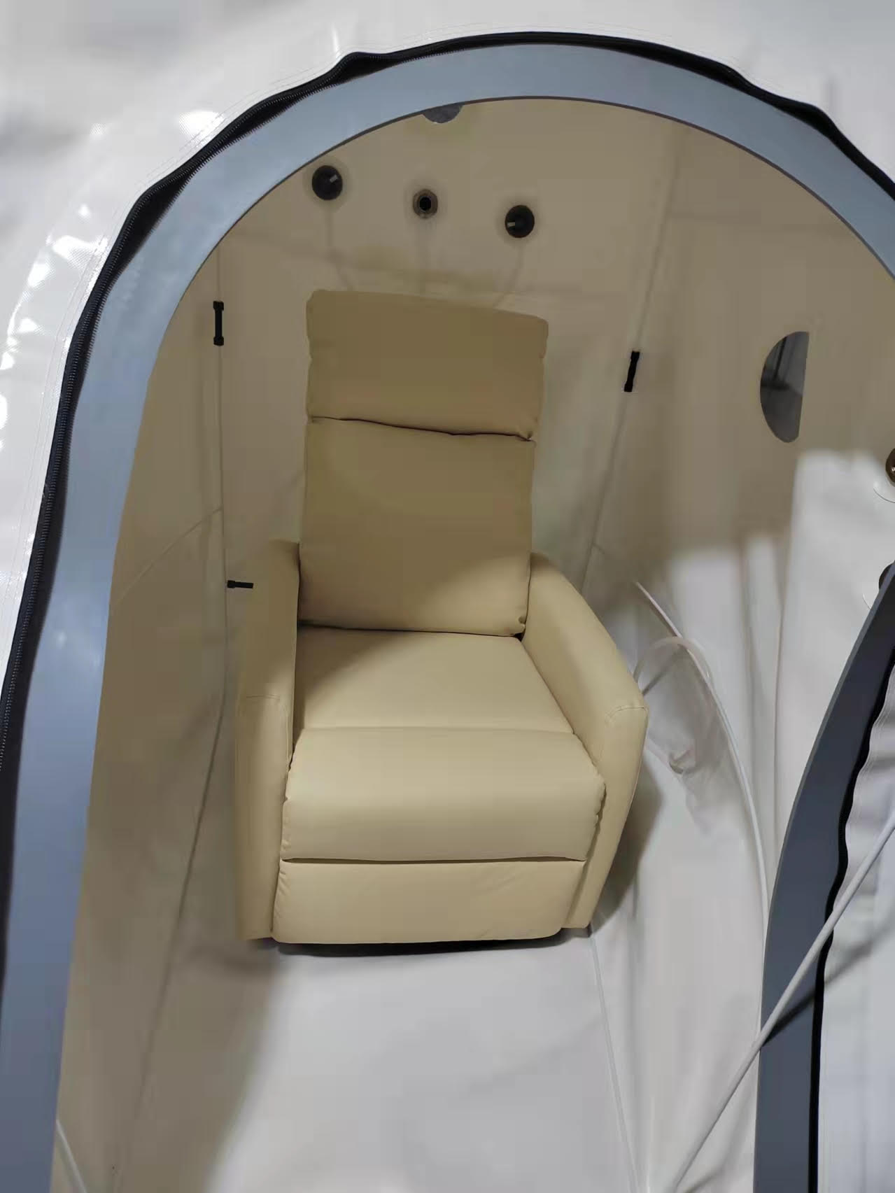 MC4500 inside w recliner